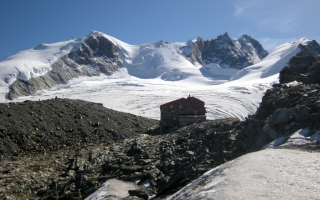 Mountain hut tour