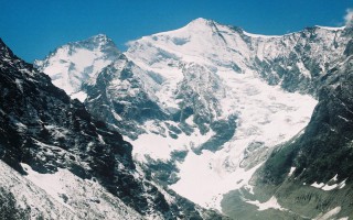 Mountain tour to the Grand Mountet Hut (2.886 m)