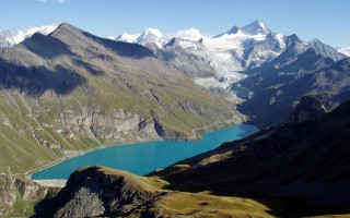 Mountain hut tour