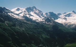 Jouissez de cette belle vue sur la Haute Route !