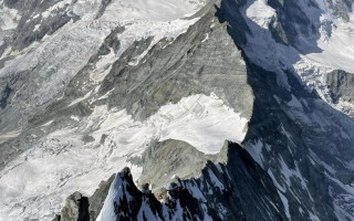 Ascension du Weisshorn (4.505 m) : surpasse-toi, toi-même !